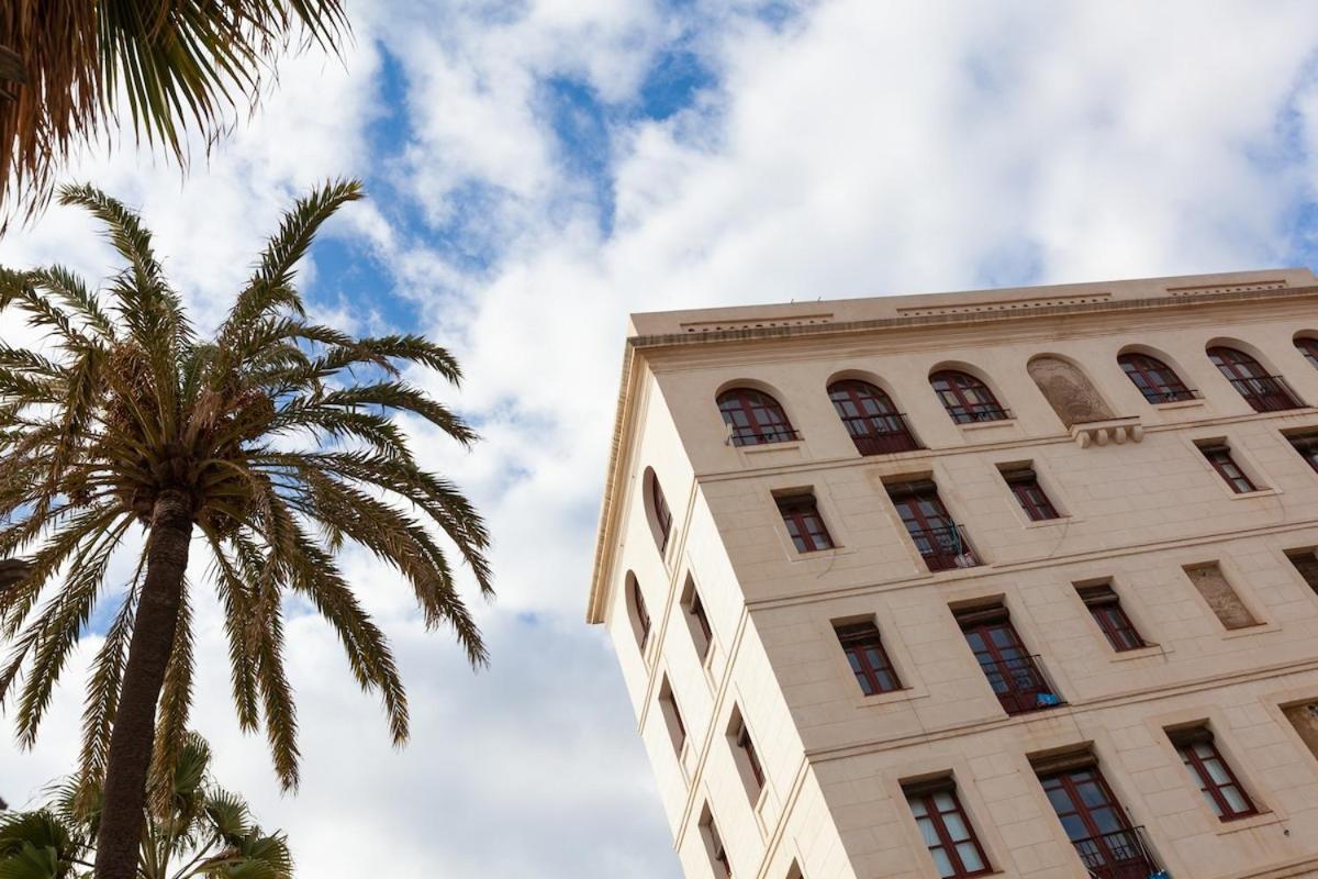 Studio Touching The Beach Apartment Barcelona Exterior photo